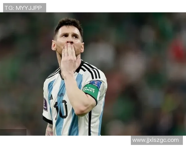 中国足球球星之子纷纷崭露头角继承父业未来能否超越父辈成焦点 中国足球球星之子纷纷崭露头角继承父业未来能否超越父辈成焦点