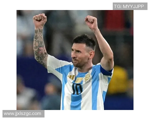 历史上公认的足球第一球星究竟是谁他的传奇如何影响了足球的发展 历史上公认的足球第一球星究竟是谁他的传奇如何影响了足球的发展